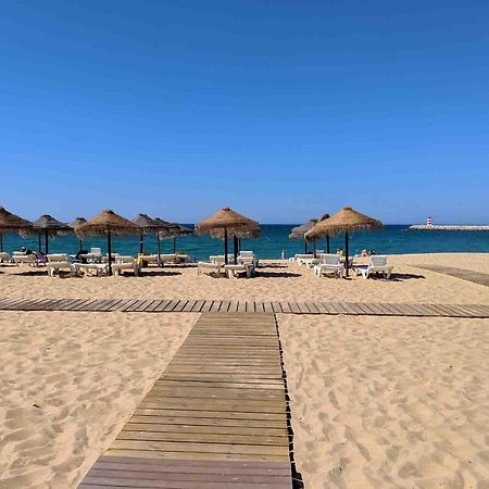 Apartamento Frente Ao Mar Com Piscina De Agua Salgada Quarteira Luaran gambar