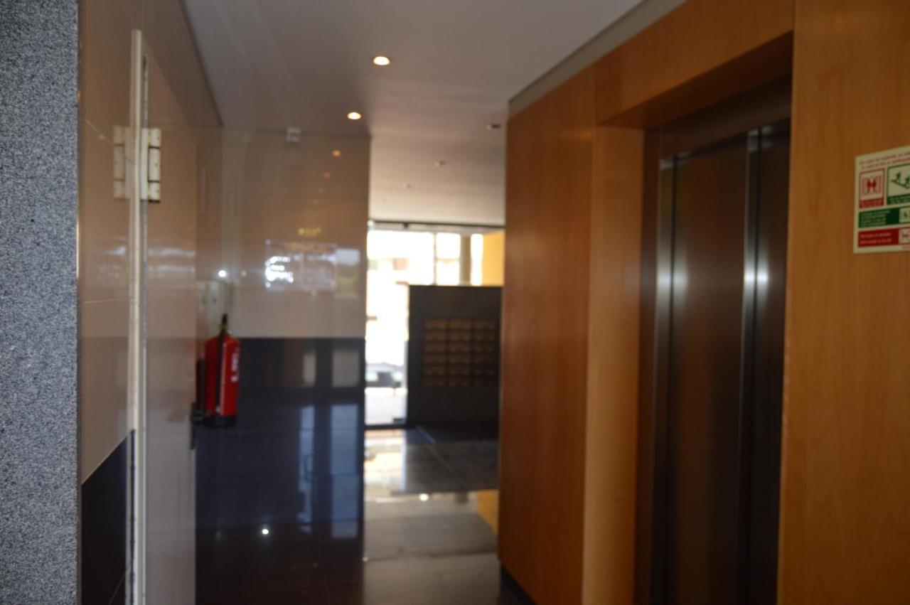 Apartamento Frente Ao Mar Com Piscina De Agua Salgada Quarteira Luaran gambar
